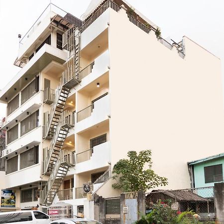 מלון Mandaluyong Super Oyo 134 The Bedstation מראה חיצוני תמונה